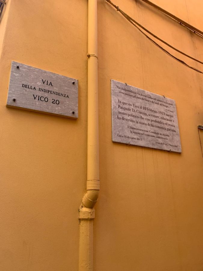 Casetta Blue House Gaeta Via Dell'Indipendenza Exterior foto